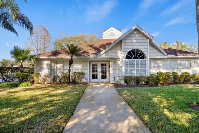 1743 LAKE HERON, Lutz, FL 33549