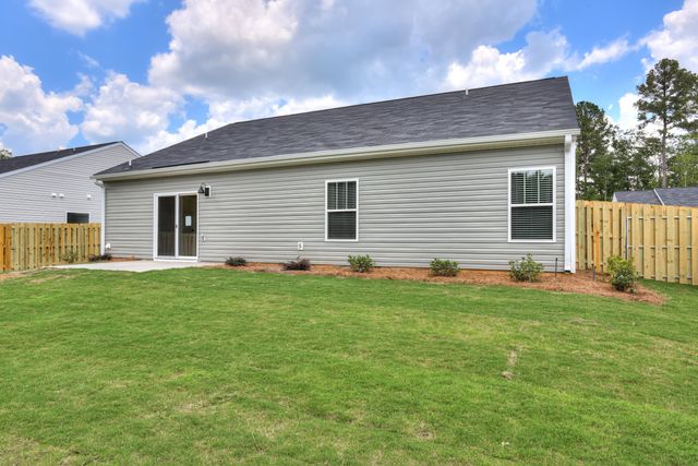832 Sweetgrass Circle, Harlem, GA 30814