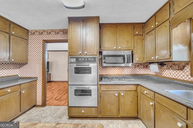6023 Highway 20 S, Covington, GA 30016