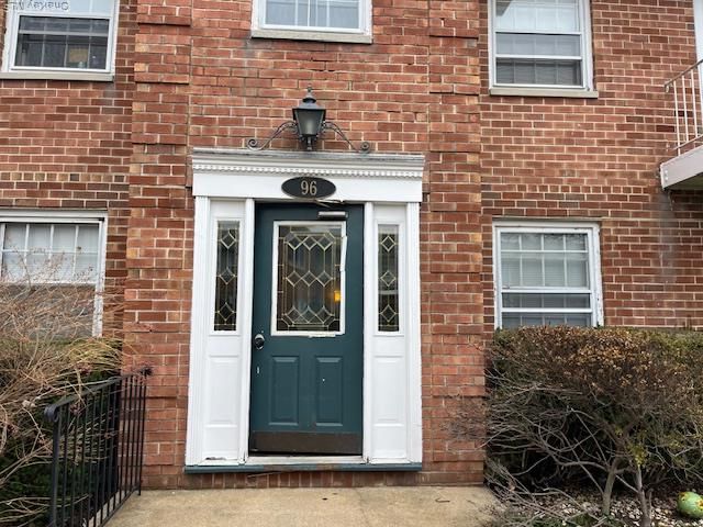 96 Shore Road B2, Port Washington, NY 11050