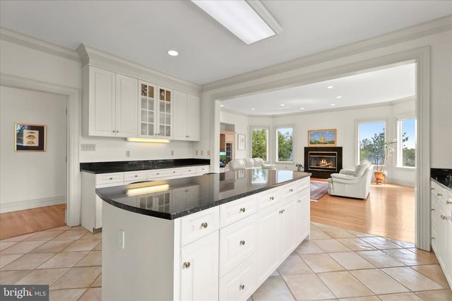 34 BRETT MANOR CT, Cockeysville, MD 21030
