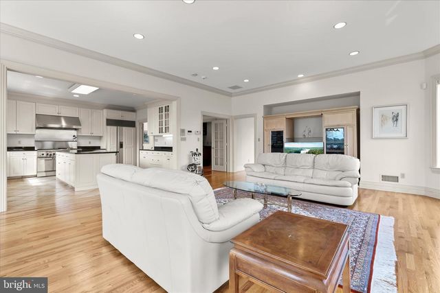 34 BRETT MANOR CT, Cockeysville, MD 21030