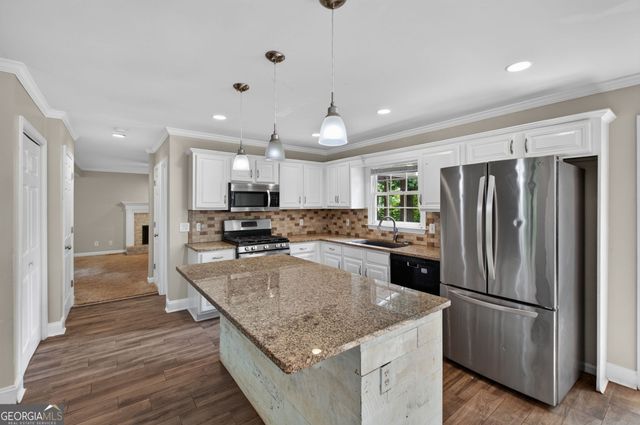 170 Lakeview Lane, Hiram, GA 30141