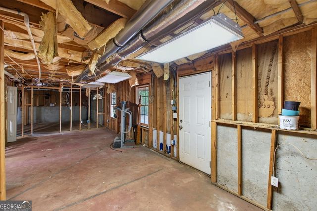 170 Lakeview Lane, Hiram, GA 30141