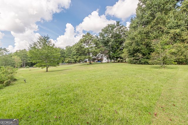 170 Lakeview Lane, Hiram, GA 30141