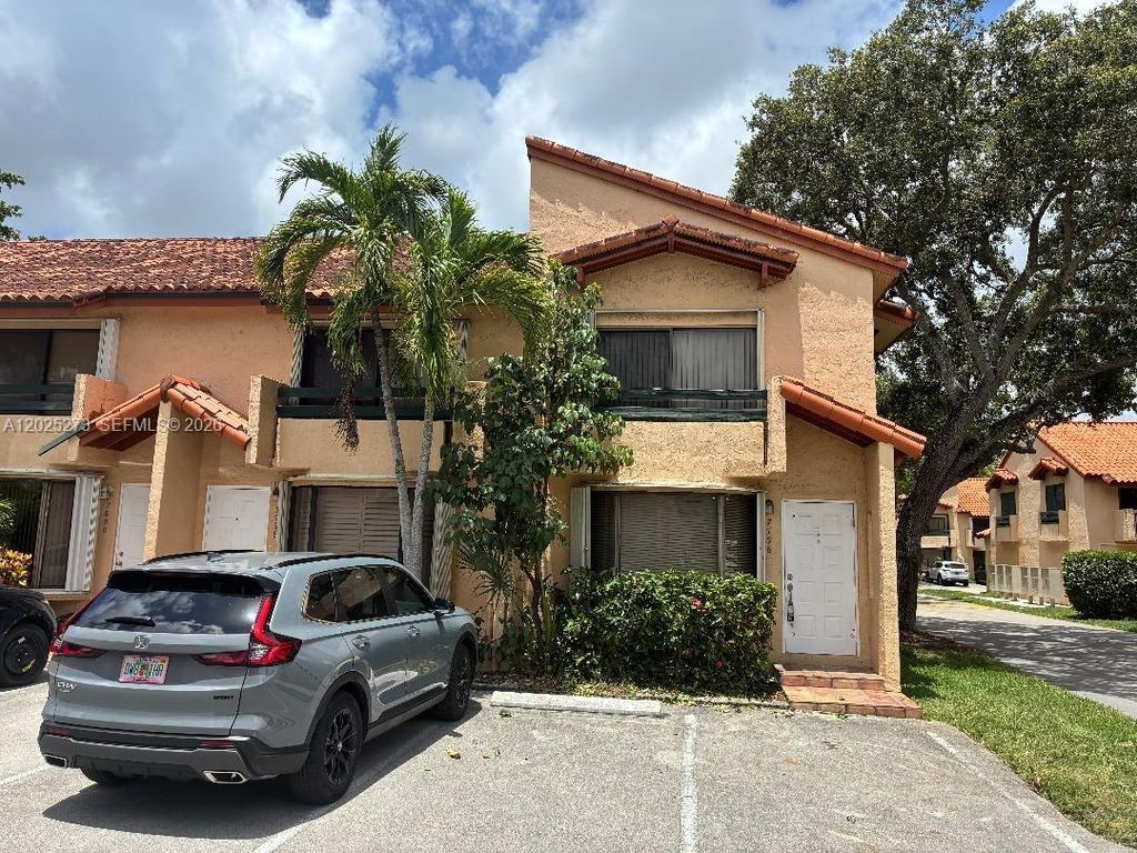 7796 SW 102nd Ln 7796, Miami, FL 33156