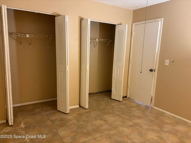 1013 Wacona Street SE, Palm Bay, FL 32909