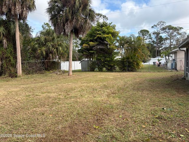 1013 Wacona Street SE, Palm Bay, FL 32909