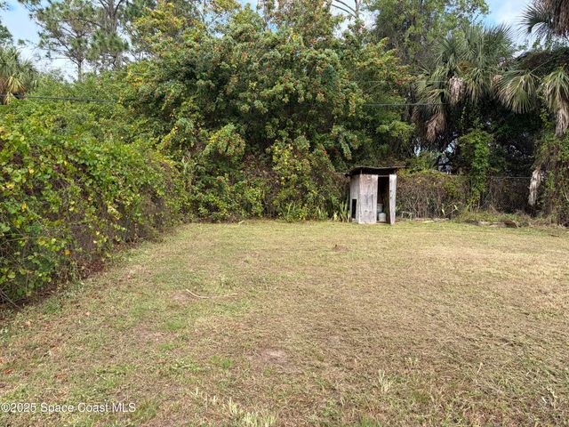 1013 Wacona Street SE, Palm Bay, FL 32909