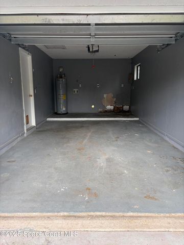 1013 Wacona Street SE, Palm Bay, FL 32909