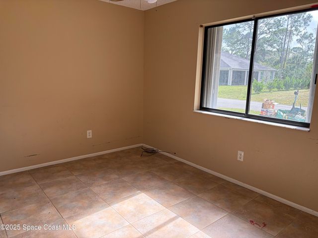 1013 Wacona Street SE, Palm Bay, FL 32909