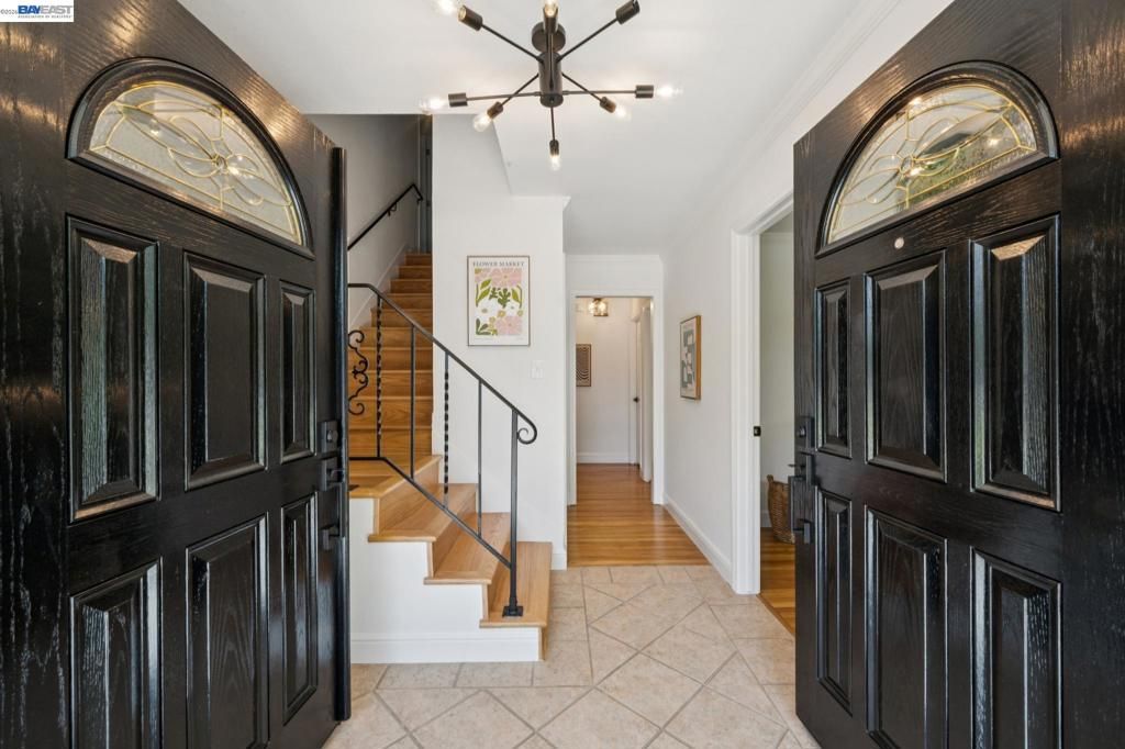 Image 5 of property listing at 1017 BERMUDA DRIVE, Concord, CA 94518