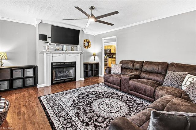 810 Rockcliff Terrace, Asheboro, NC 27205