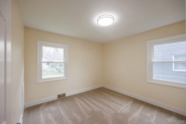 3301 Gratiot Avenue, Flint, MI 48503