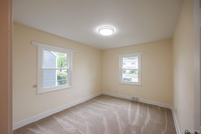 3301 Gratiot Avenue, Flint, MI 48503