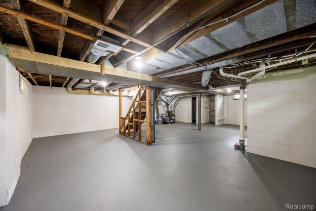 3301 Gratiot Avenue, Flint, MI 48503