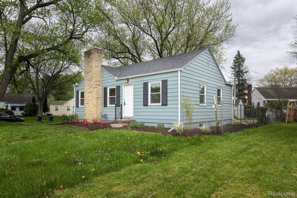 3301 Gratiot Avenue, Flint, MI 48503