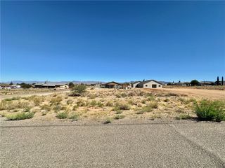 7623 E Sugarloaf Street, Kingman, AZ 86401