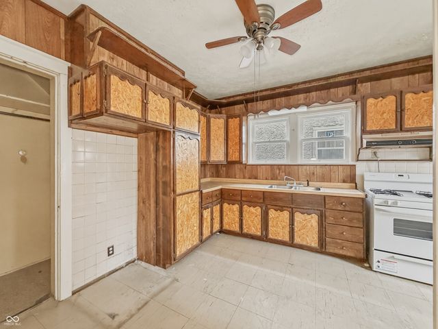 25 N Ewing Street, Indianapolis, IN 46201