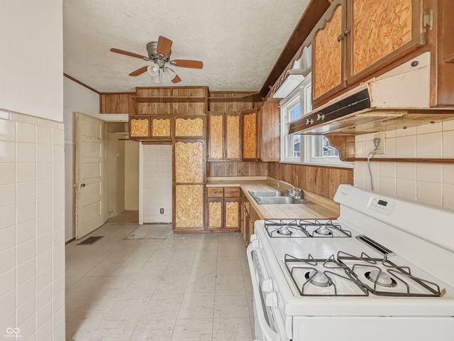 25 N Ewing Street, Indianapolis, IN 46201