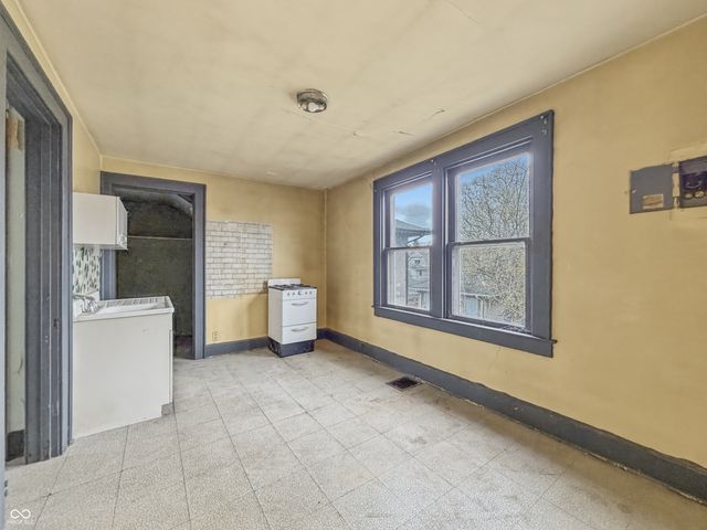 25 N Ewing Street, Indianapolis, IN 46201