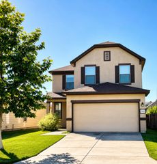 2005 Brandywine DR, New Braunfels, TX 78130
