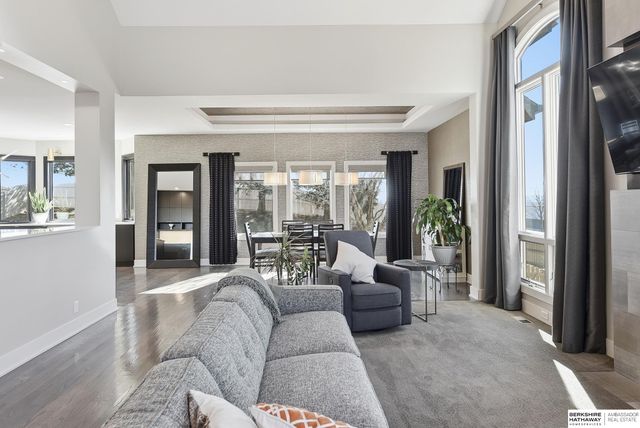 10251 Margo Street, La Vista, NE 68128