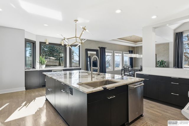 10251 Margo Street, La Vista, NE 68128