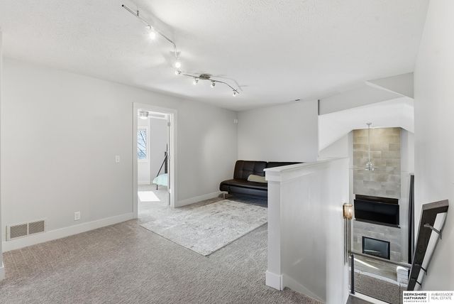 10251 Margo Street, La Vista, NE 68128