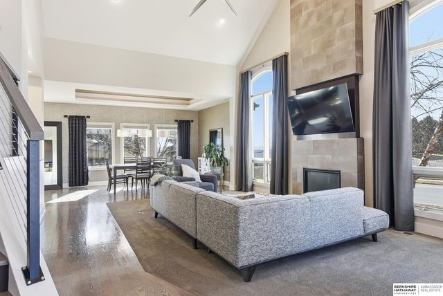 10251 Margo Street, La Vista, NE 68128