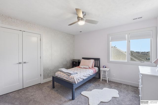 10251 Margo Street, La Vista, NE 68128