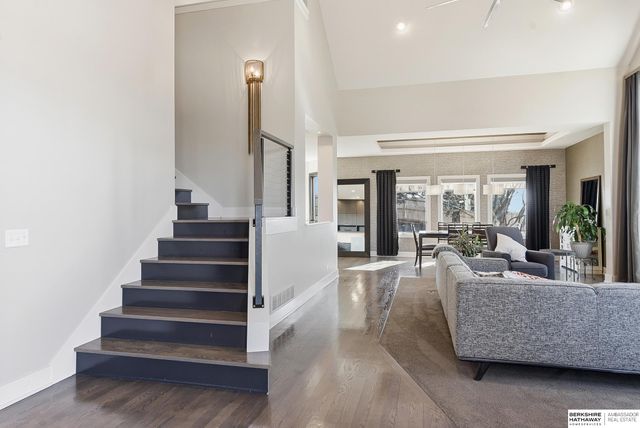 10251 Margo Street, La Vista, NE 68128