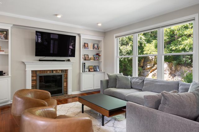 32 Kendrick Drive, South Burlington, VT 05403