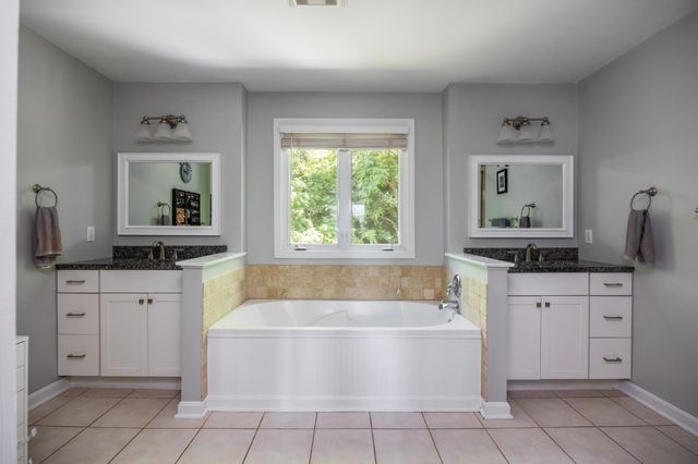 32 Kendrick Drive, South Burlington, VT 05403