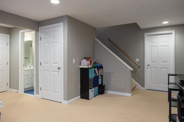 32 Kendrick Drive, South Burlington, VT 05403