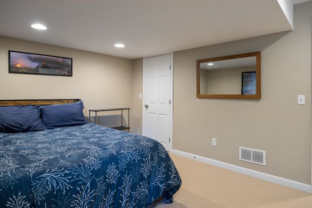 32 Kendrick Drive, South Burlington, VT 05403