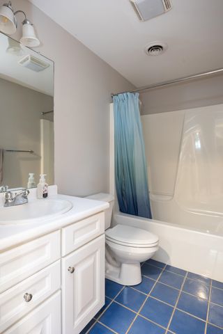 32 Kendrick Drive, South Burlington, VT 05403