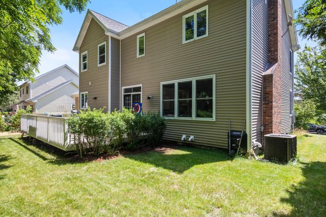32 Kendrick Drive, South Burlington, VT 05403
