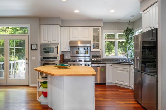 32 Kendrick Drive, South Burlington, VT 05403