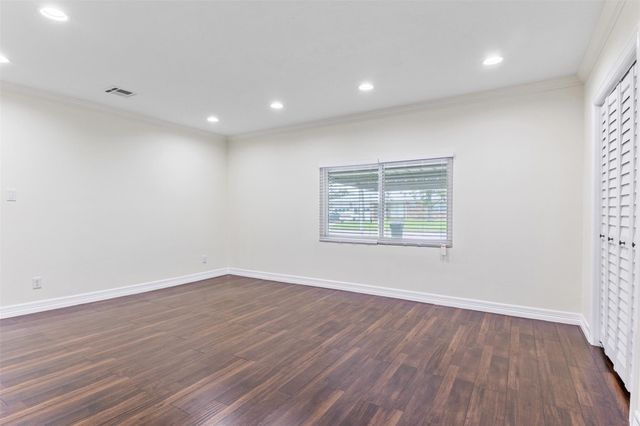 1918 Crestdale Drive, Houston, TX 77080