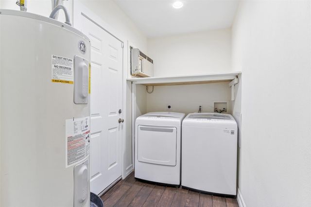 1918 Crestdale Drive, Houston, TX 77080