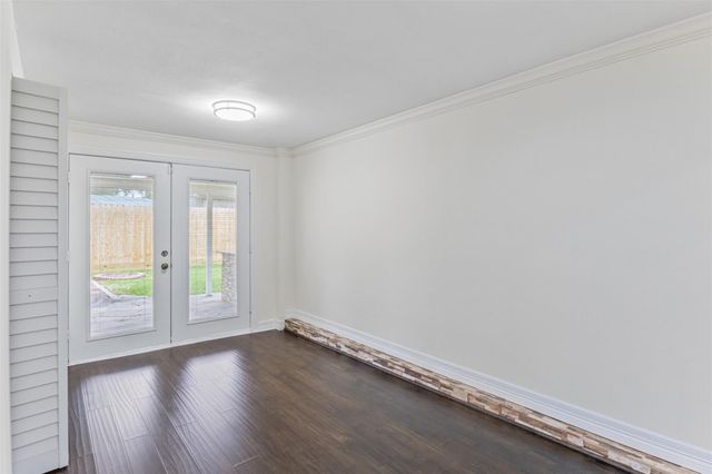 1918 Crestdale Drive, Houston, TX 77080