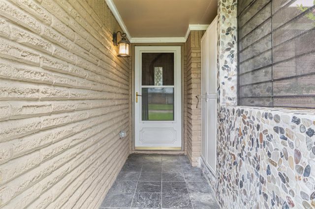 1918 Crestdale Drive, Houston, TX 77080