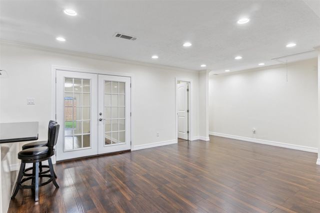 1918 Crestdale Drive, Houston, TX 77080