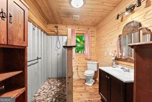 59 Rocket Drive, Cleveland, GA 30528