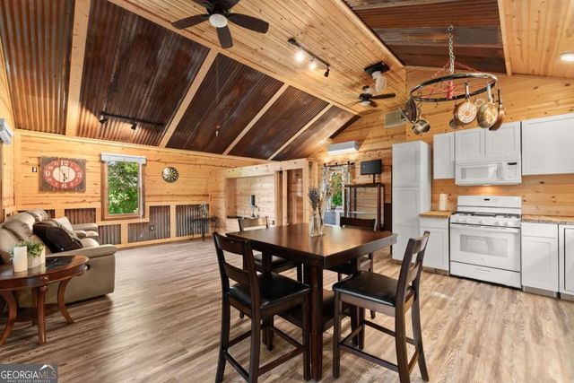 59 Rocket Drive, Cleveland, GA 30528