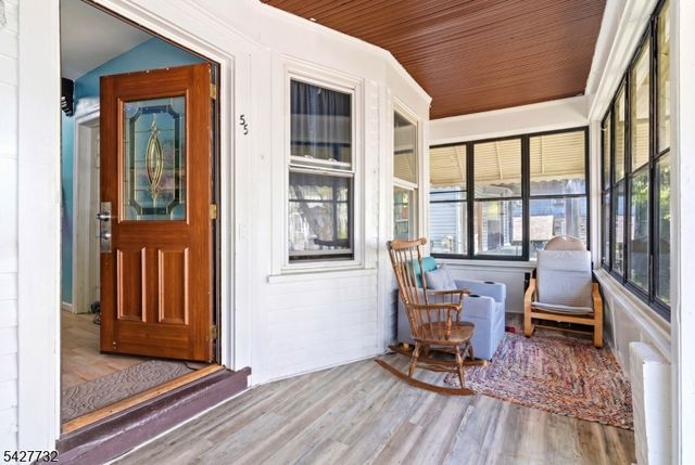 55 New St, East Orange City, NJ 07017