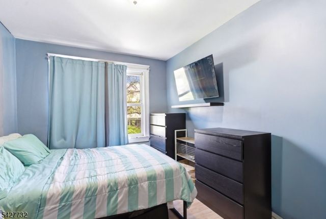 55 New St, East Orange City, NJ 07017