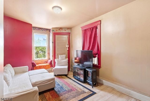 55 New St, East Orange City, NJ 07017