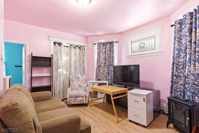 55 New St, East Orange City, NJ 07017